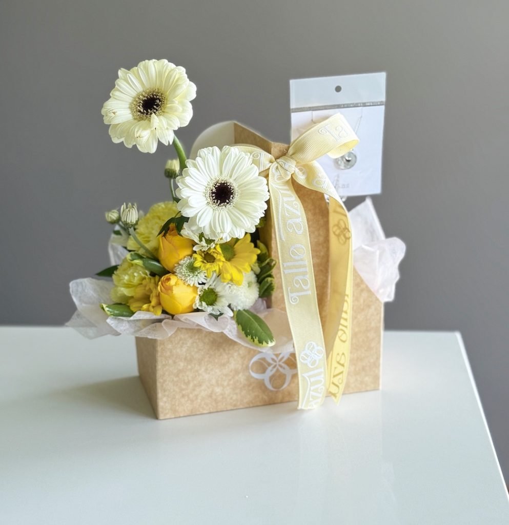 Flores + Joya